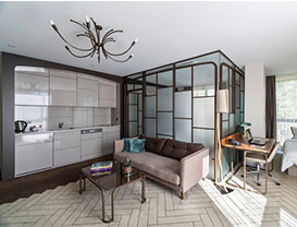 EXECUTIVE SUITES
